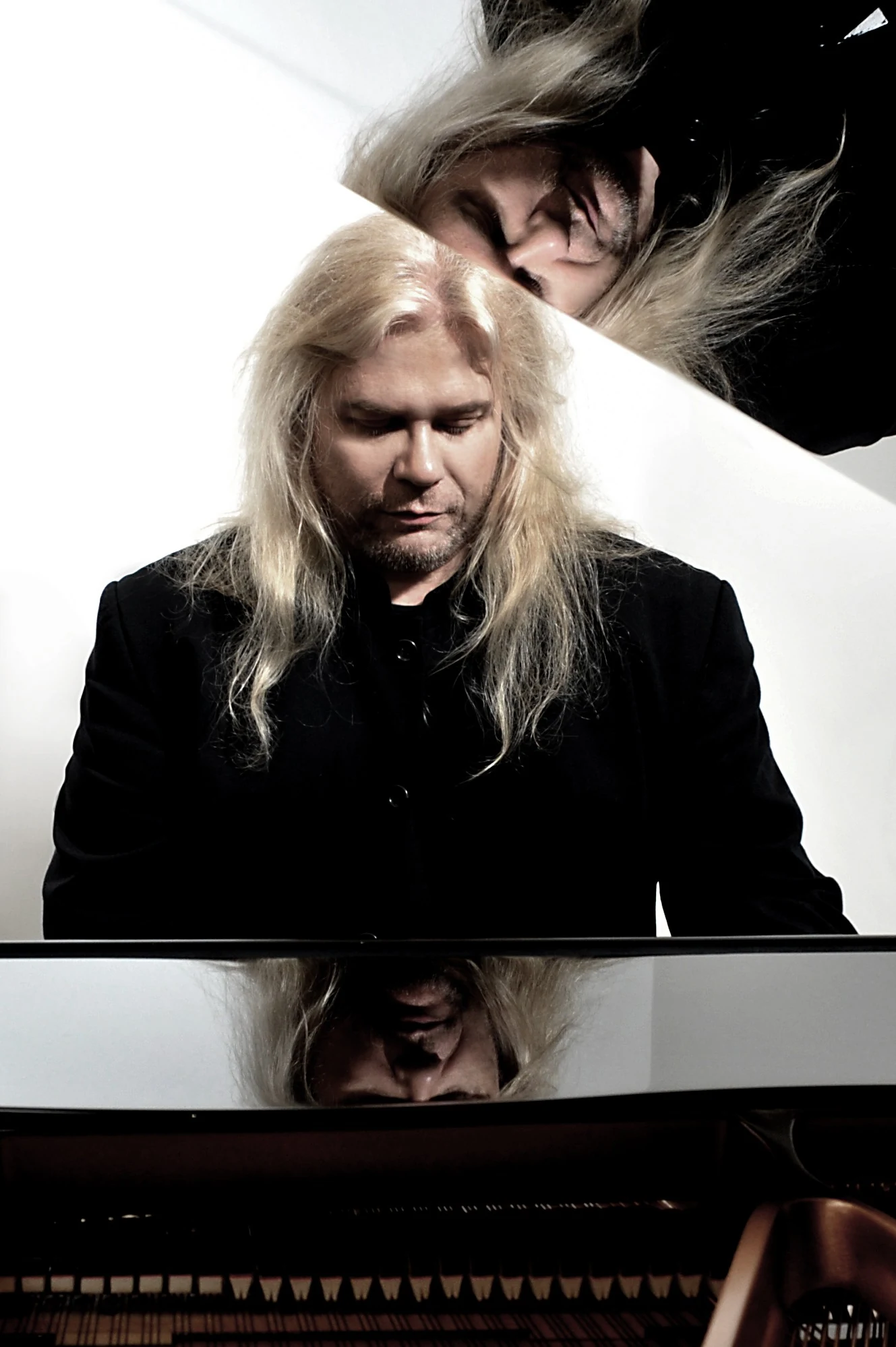 Clive Nolan al piano · concierto homenaje vinculado a Otra Vida