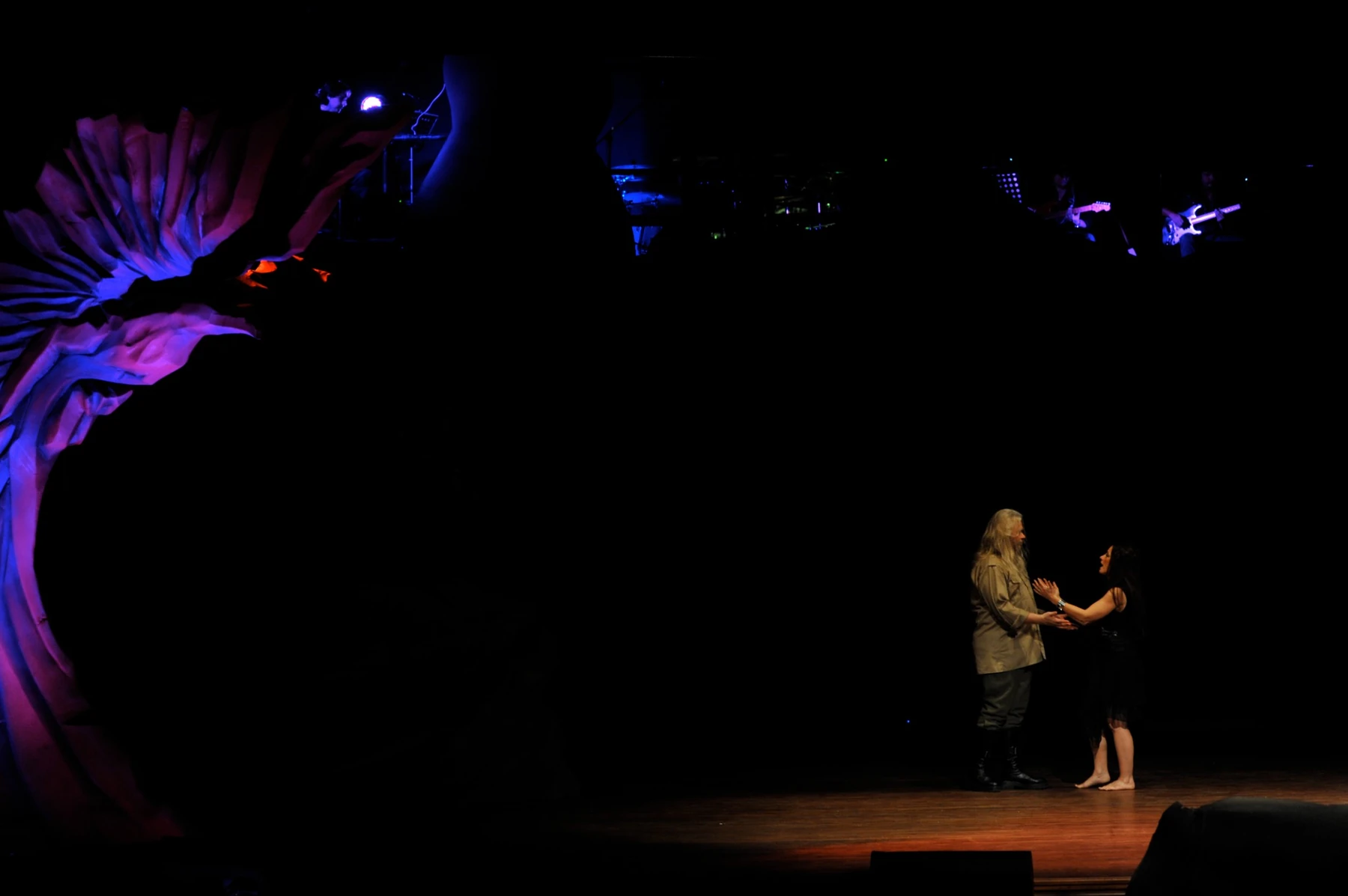 «She» · escena del espectáculo · Santa Cruz de la Sierra