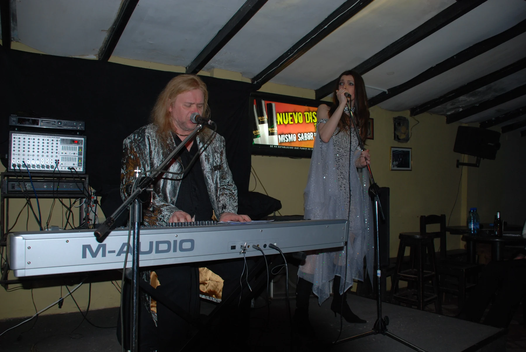Presentación de Caamora en Clapton Bar · fotografía 1